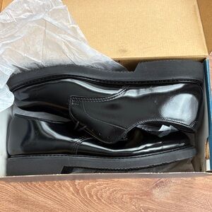 Classic Black Men's Bates Dress Shoes size 8 still in box NWT.